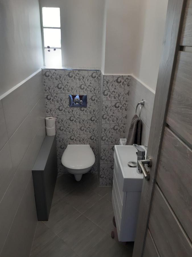 Profi Keco Apartman Balatonalmádi Exterior foto