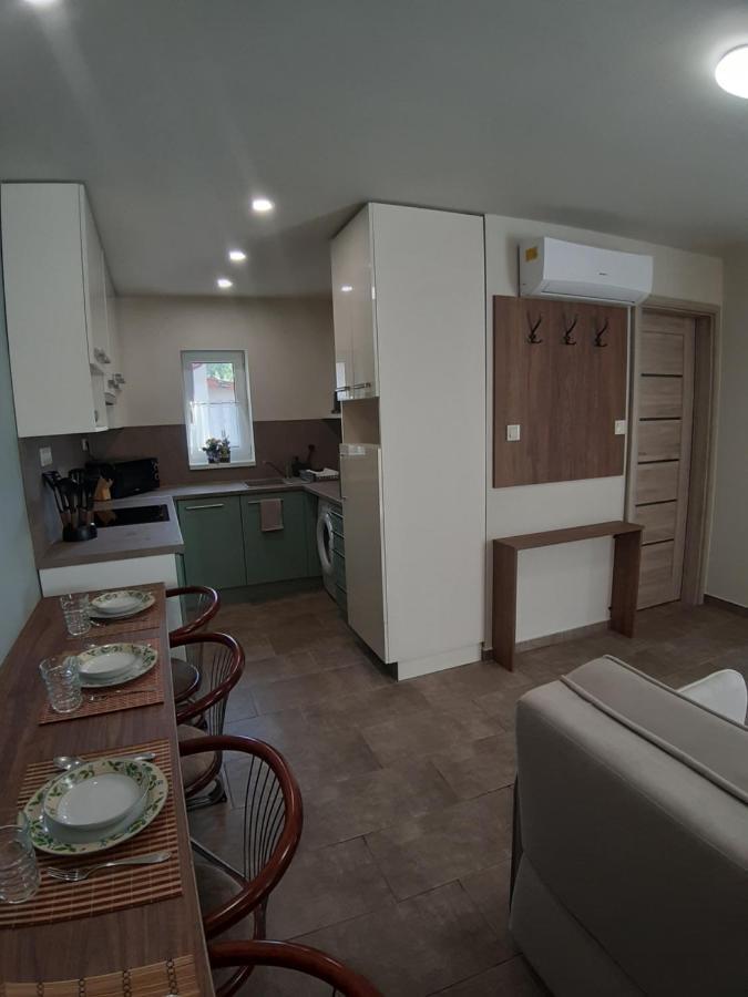 Profi Keco Apartman Balatonalmádi Exterior foto