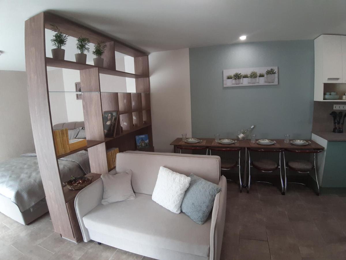Profi Keco Apartman Balatonalmádi Exterior foto
