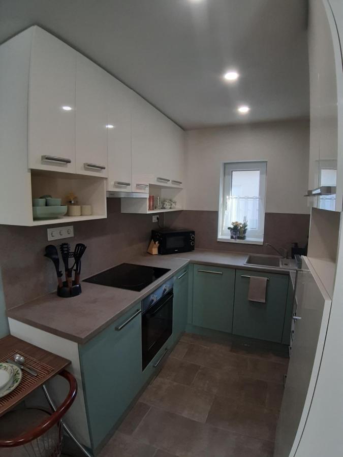 Profi Keco Apartman Balatonalmádi Exterior foto