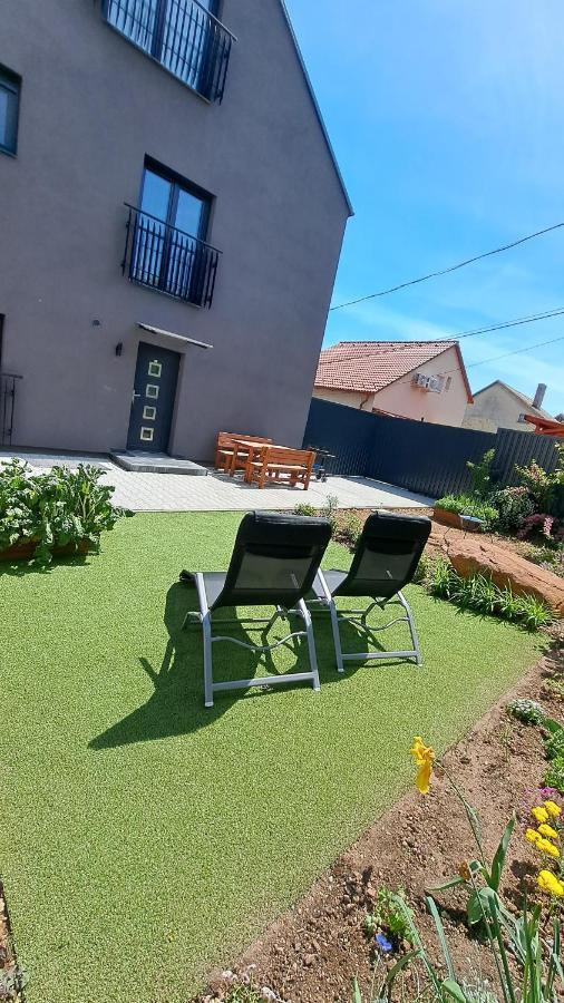Profi Keco Apartman Balatonalmádi Exterior foto